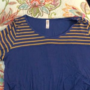 LuLaroe Classic Tee NWT XL